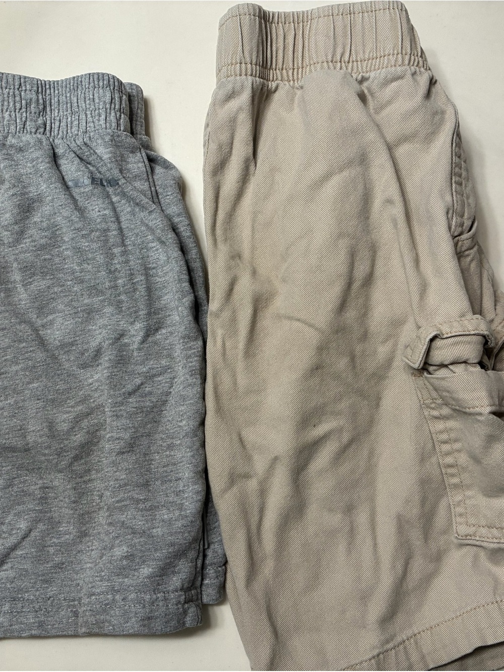 Skechers Gray Knit Short & Wranglers Tan Cargo Short Set